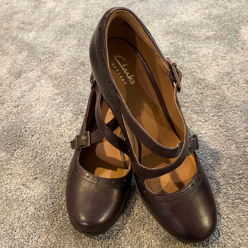 Clark’s Mary Janes almost new! Worn once!